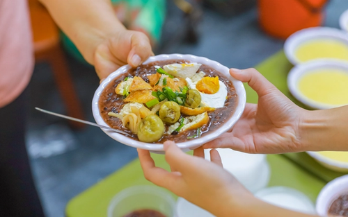 Cháo đậu cà: Bản giao hưởng mộc mạc giữa phố phường Hà Nội