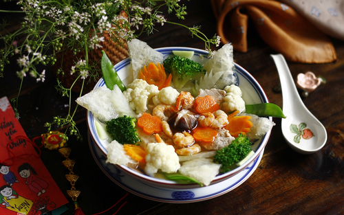 Bát canh bóng Bát Tràng: Khi nghệ thuật hội họa giao hòa cùng kỹ nghệ ẩm thực dân gian