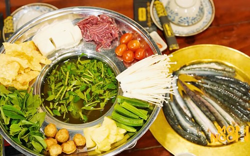 Lẩu cá kèo: Chút nắng ấm miền Tây giữa Hà Nội ngày đông chớm lạnh, ngạt ngào hương thơm rau trái miệt vườn
