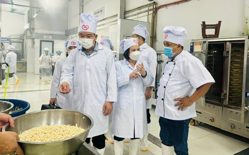 Siết chặt từng khâu, bảo đảm an toàn bữa ăn học đường