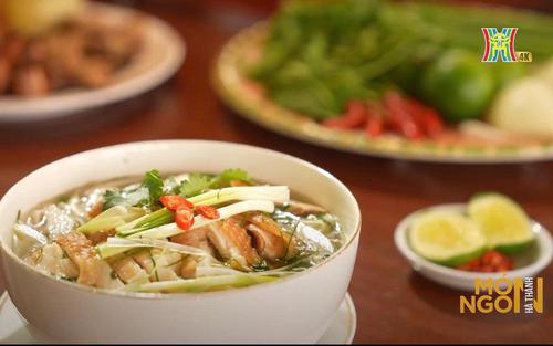 Phở gà Đông Tảo: Dư vị thanh tao của phở Hà Nội hòa quyện đặc sản tiến vua trong trải nghiệm ẩm thực tinh tế