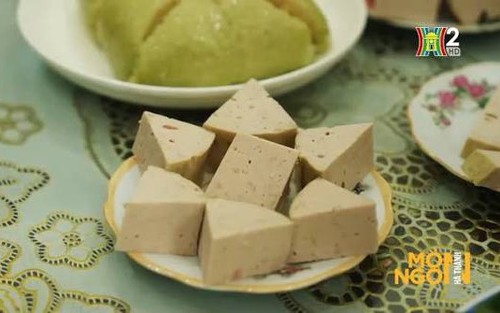 Giò lụa Tân Hội hơn 60 năm giữ trọn vị truyền thống, mẹo giữ thịt và cối luôn lạnh sâu khiến giò không bị bở
